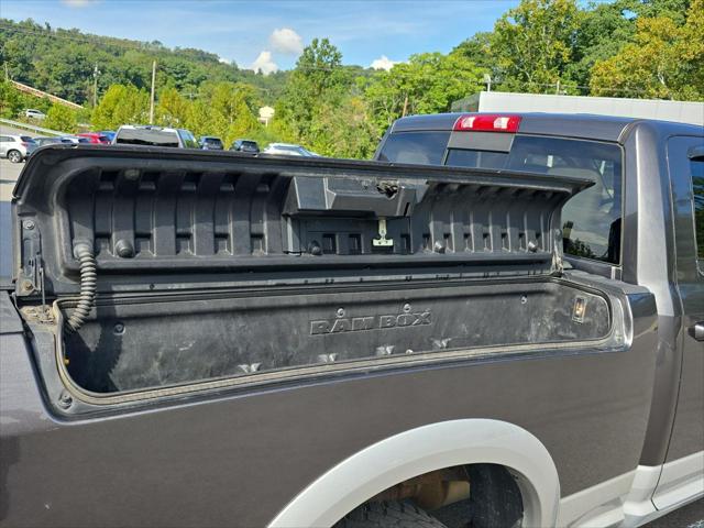 2017 Ram 3500 Laramie Crew Cab 4x4 64 Box