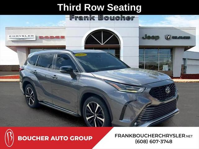 2021 Toyota Highlander XSE for sale in Janesville, WI