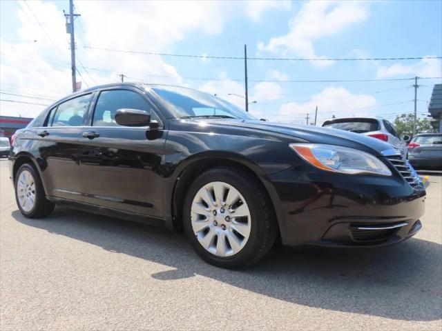 2013 Chrysler 200 LX for sale in Wickliffe, OH
