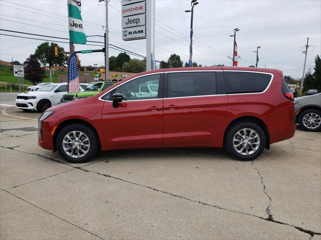 2027 Chrysler Pacifica Select AWD