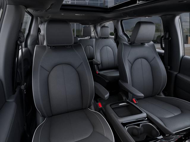2027 Chrysler Pacifica Limited AWD