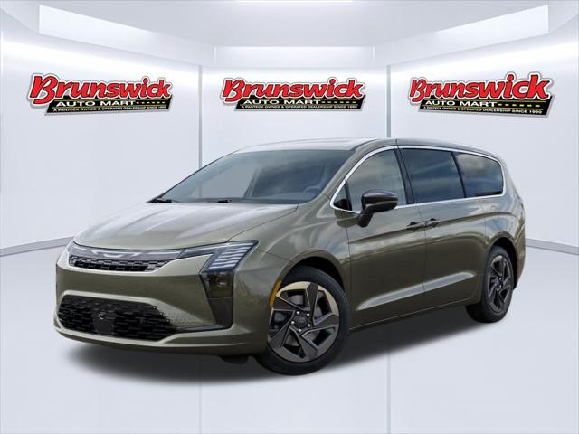 2027 Chrysler Pacifica Limited AWD for sale in Brunswick, OH