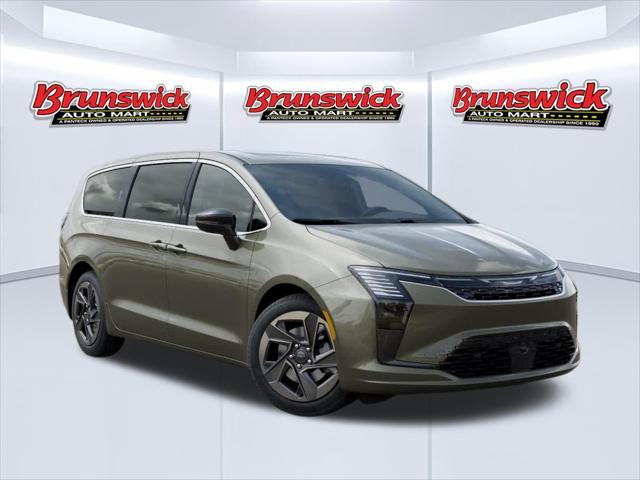 2027 Chrysler Pacifica Limited AWD