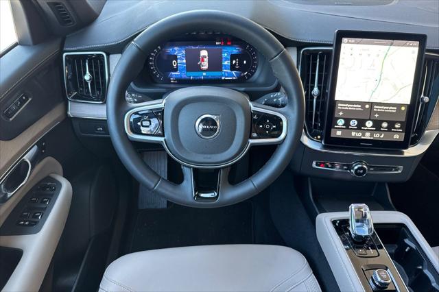 2026 Volvo XC90 Plus, B6 AWD Gas mild hybrid, Gasoline, Bright, 7 Seats