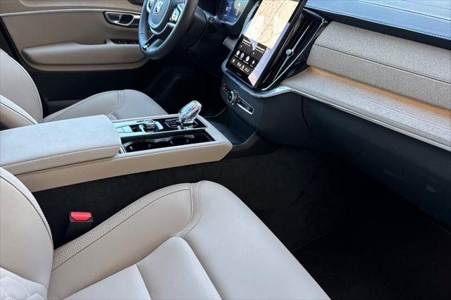 2026 Volvo XC90 Plus, B6 AWD Gas mild hybrid, Gasoline, Bright, 7 Seats
