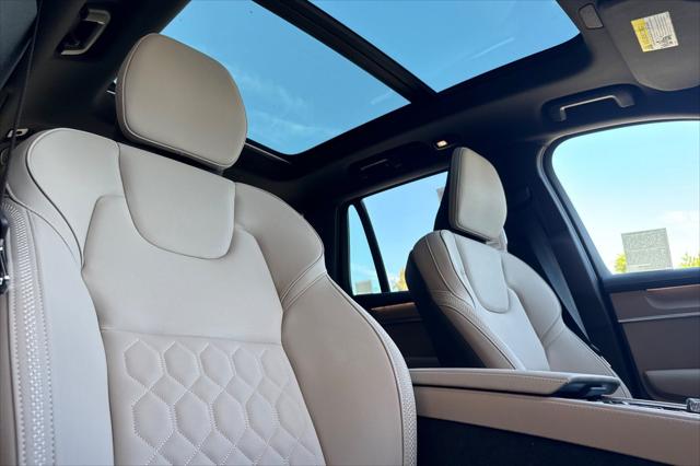 2026 Volvo XC90 Plus, B6 AWD Gas mild hybrid, Gasoline, Bright, 7 Seats