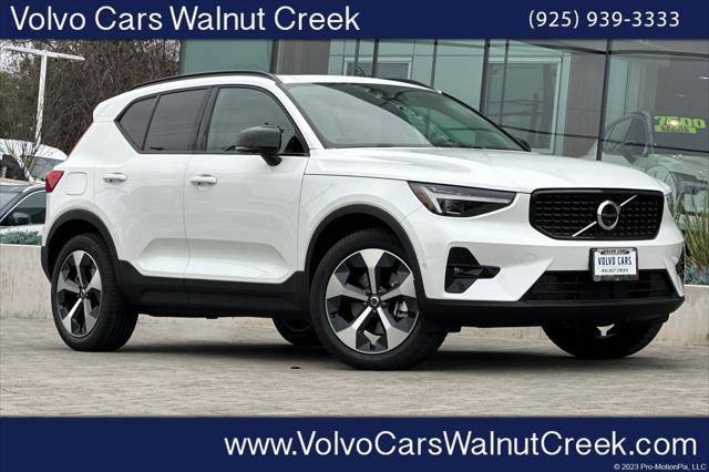 2026 Volvo XC40 Plus, B5 AWD Gas mild hybrid, Dark for sale in Walnut Creek, CA