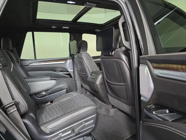 2025 Cadillac Escalade Sport Platinum