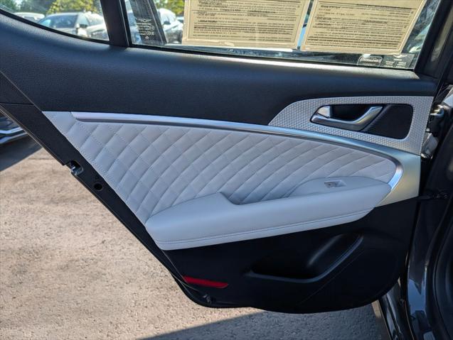 2023 Genesis G70 3.3T RWD