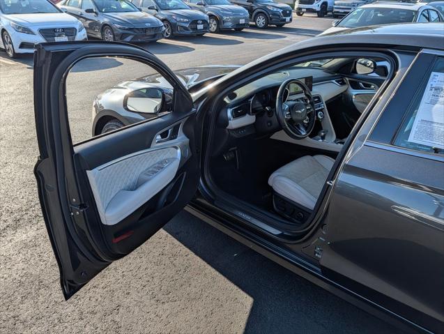 2023 Genesis G70 3.3T RWD