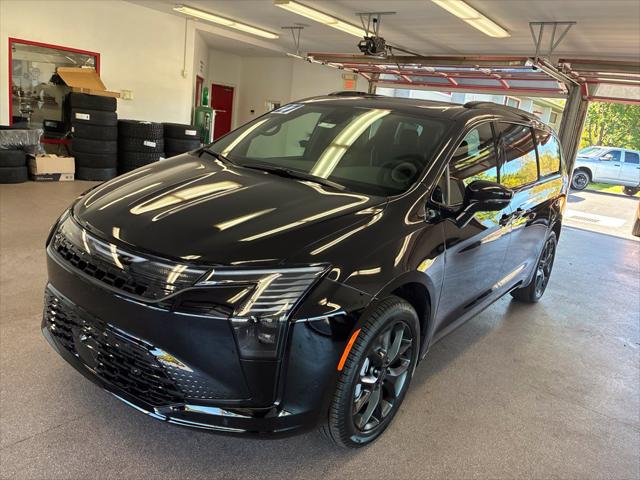 2027 Chrysler Pacifica Limited AWD