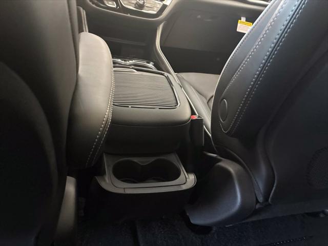 2027 Chrysler Pacifica Limited AWD