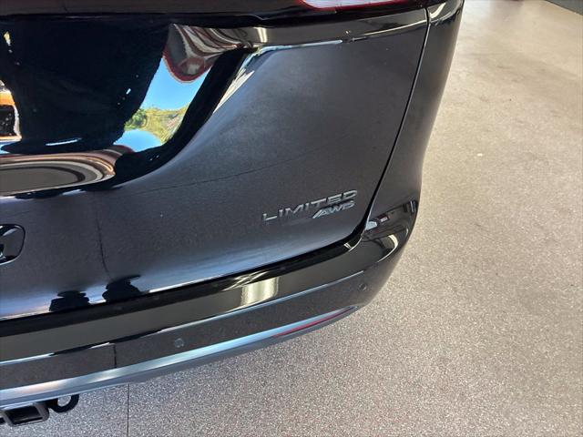 2027 Chrysler Pacifica Limited AWD