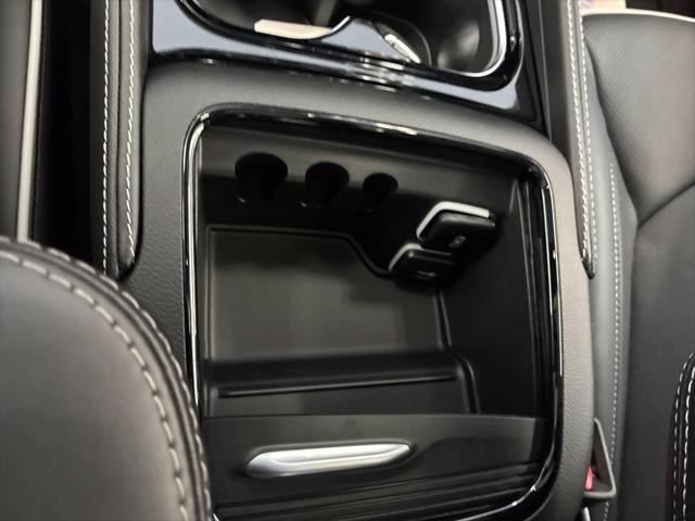 2027 Chrysler Pacifica Limited AWD