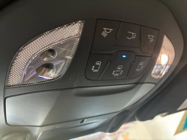 2027 Chrysler Pacifica Limited AWD