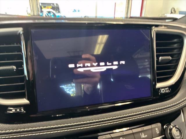 2027 Chrysler Pacifica Limited AWD