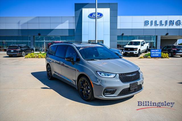 2025 Chrysler Pacifica Limited for sale in Lawton, OK