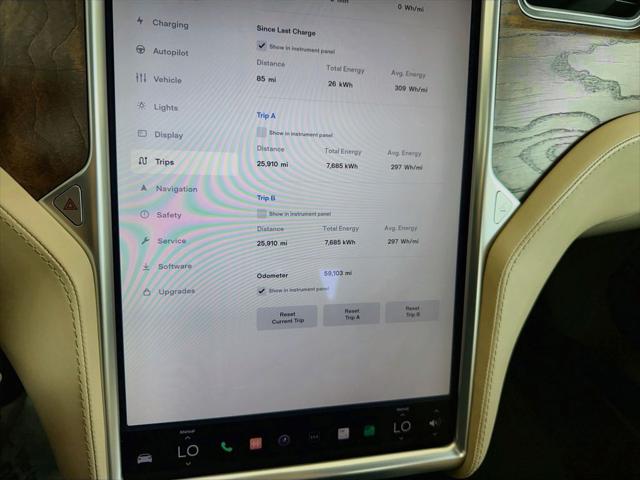 2017 Tesla Model S 90D