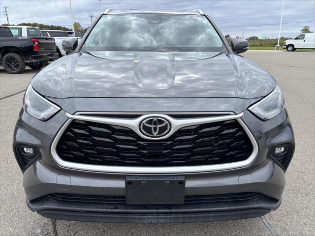 Used 2022 Toyota Highlander XLE For Sale in Jackson, MI