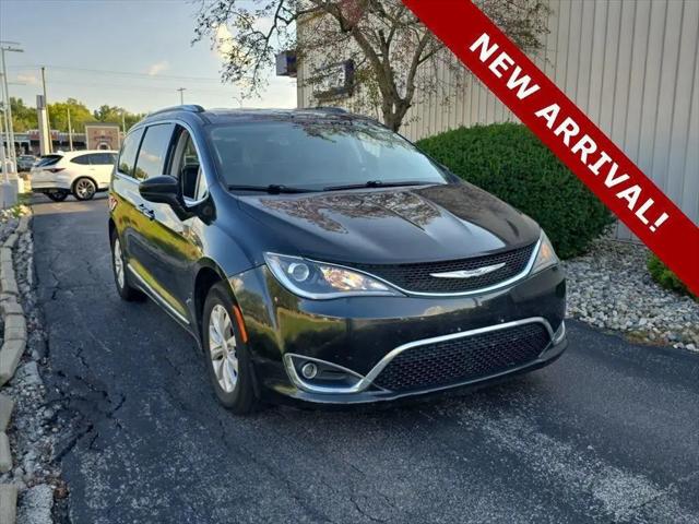 2019 Chrysler Pacifica Touring L for sale in Fort Wayne, IN