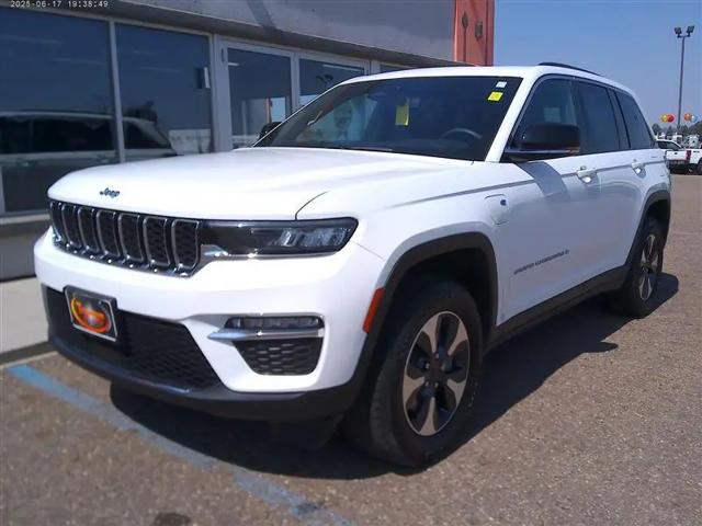2024 Jeep Grand Cherokee Base for sale in Bismarck, ND