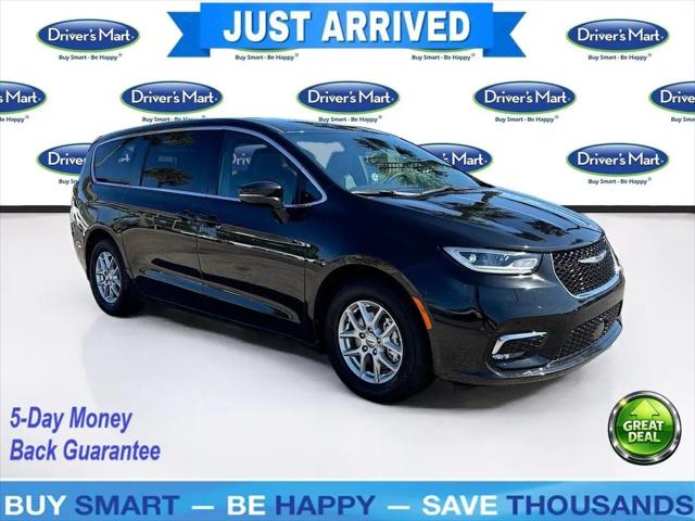 2025 Chrysler Pacifica Select for sale in Sanford, FL