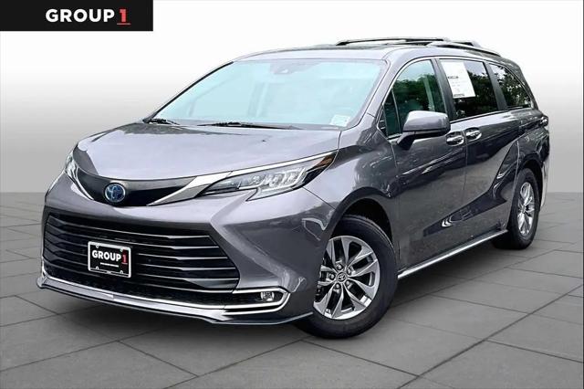 2022 Toyota Sienna XLE for sale in Manchester, NH