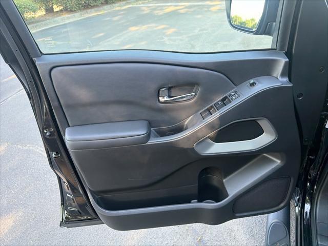 2023 Nissan Frontier Crew Cab SV 4x2