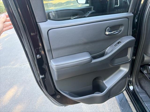 2023 Nissan Frontier Crew Cab SV 4x2