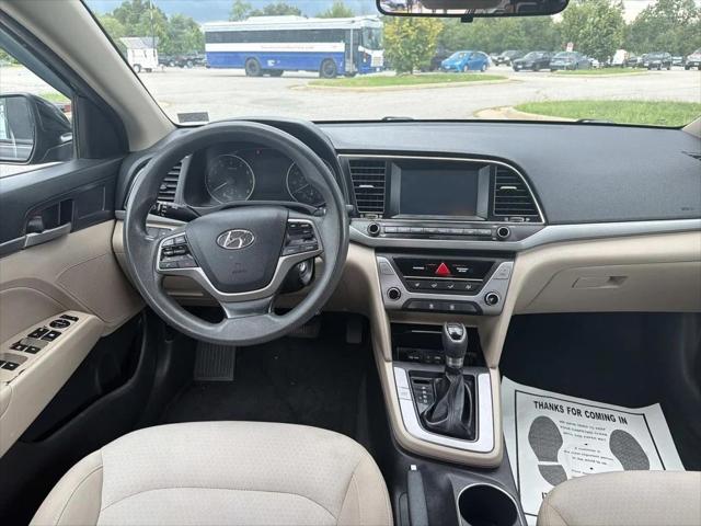2017 Hyundai Elantra SE 2017 Hyundai Elantra SE