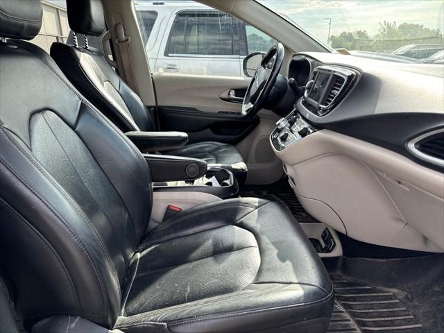 2020 Chrysler Pacifica Touring L