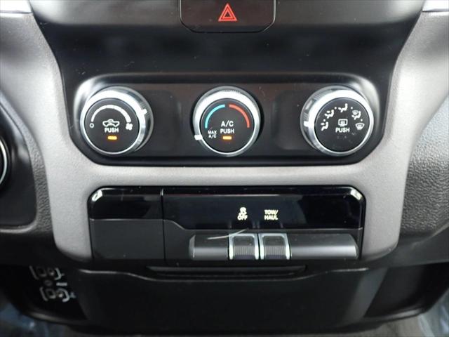 2022 Ram 1500 Big Horn Crew Cab 4x4 57 Box
