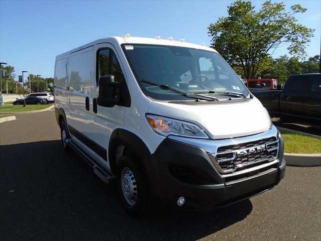 2025 RAM ProMaster 2500 Cargo Van Tradesman Low Roof 136 WB w/Pass Seat 2025 RAM ProMaster 2500 Cargo Van Tradesman Low Roof 136 WB w/Pass Seat