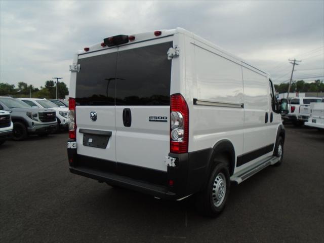 2025 RAM ProMaster 2500 Cargo Van Tradesman Low Roof 136 WB w/Pass Seat 2025 RAM ProMaster 2500 Cargo Van Tradesman Low Roof 136 WB w/Pass Seat