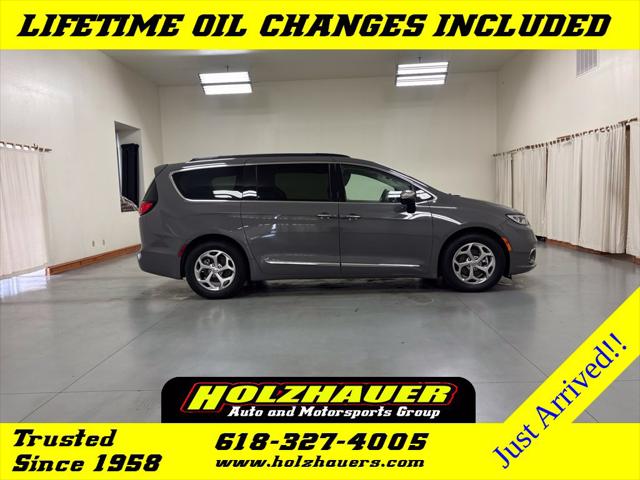 2023 Chrysler Pacifica Limited for sale in Nashville, IL