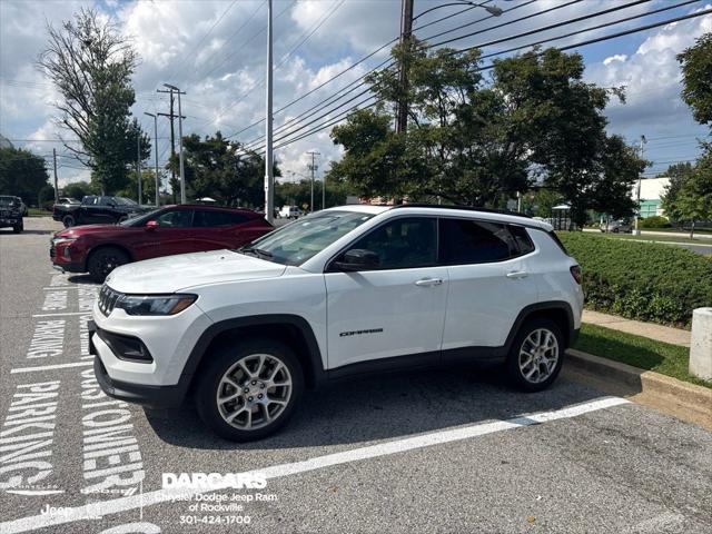 2023 Jeep Compass Latitude Lux FWD 2023 Jeep Compass Latitude Lux FWD