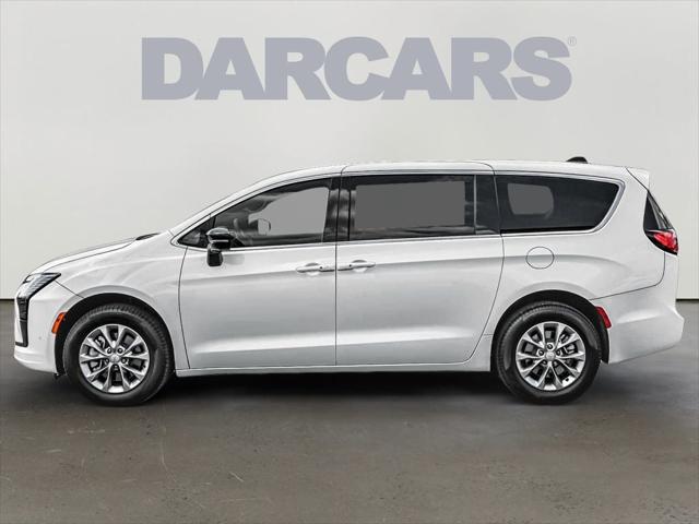 2027 Chrysler Pacifica PACIFICA SELECT