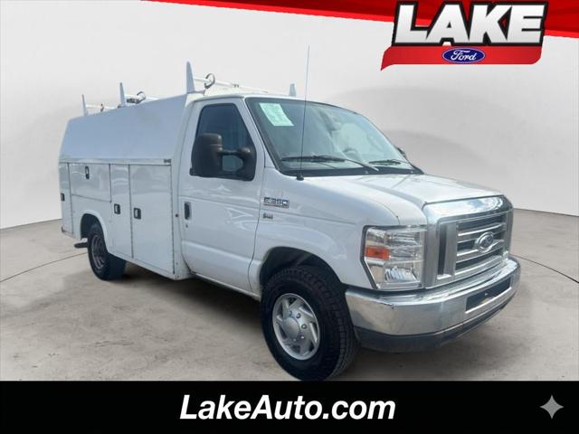 2019 Ford E-350 Cutaway Base 2019 Ford E-350 Cutaway Base