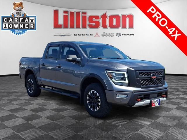 2021 Nissan TITAN Crew Cab PRO-4X 4x4 2021 Nissan TITAN Crew Cab PRO-4X 4x4