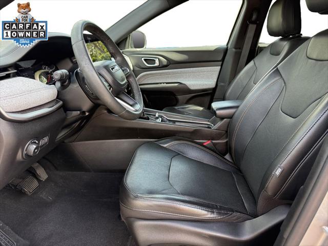 2023 Jeep Compass Latitude Lux FWD