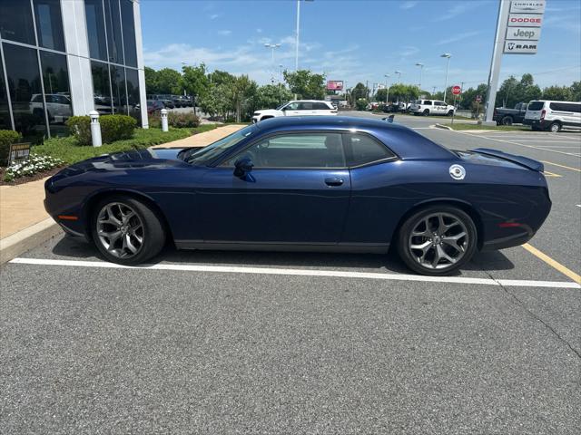 2017 Dodge Challenger SXT Plus