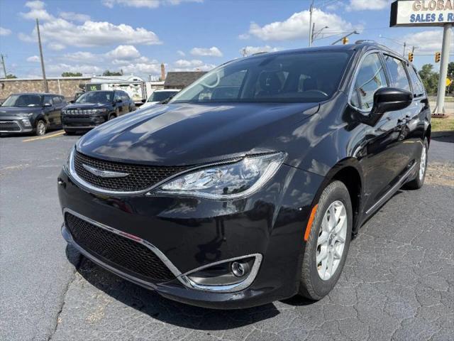 2020 Chrysler Pacifica Touring L for sale in Hazel Park, MI