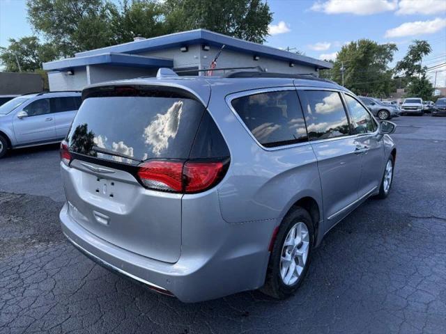 2017 Chrysler Pacifica Touring-L