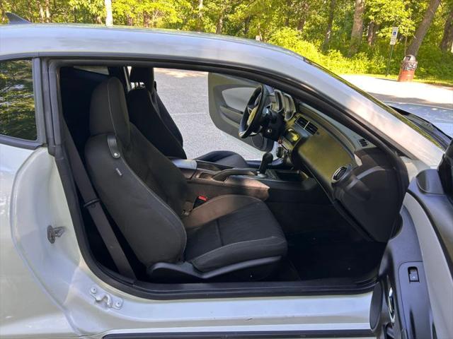 2011 Chevrolet Camaro 2LS