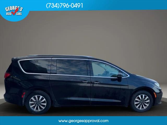 2021 Chrysler Pacifica Hybrid Touring L