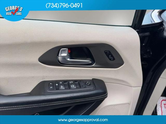 2021 Chrysler Pacifica Hybrid Touring L