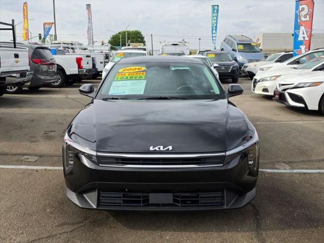 2026 Kia K4 LXS