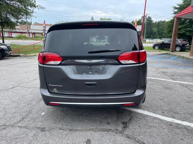 2017 Chrysler Pacifica Touring-L Plus