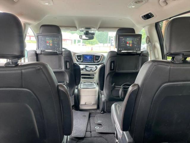 2017 Chrysler Pacifica Touring-L Plus