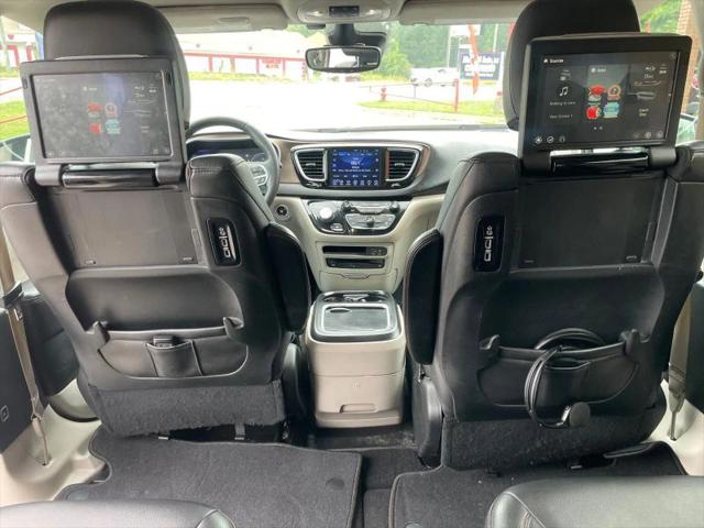 2017 Chrysler Pacifica Touring-L Plus